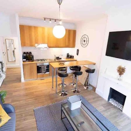 Lovely 2 Bedroom Apartment In Chelsea Sw3 Londra Esterno foto