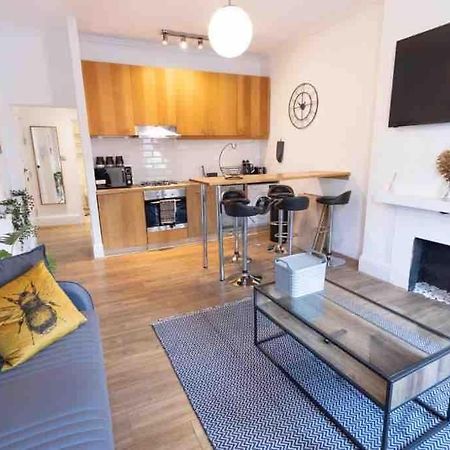 Lovely 2 Bedroom Apartment In Chelsea Sw3 Londra Esterno foto