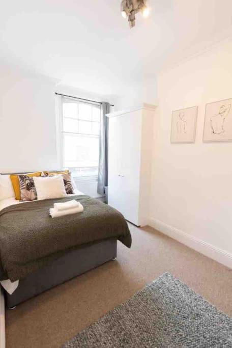 Lovely 2 Bedroom Apartment In Chelsea Sw3 Londra Esterno foto