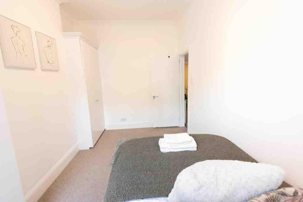 Lovely 2 Bedroom Apartment In Chelsea Sw3 Londra Esterno foto